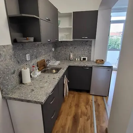 Sisi Art Apartman Várna