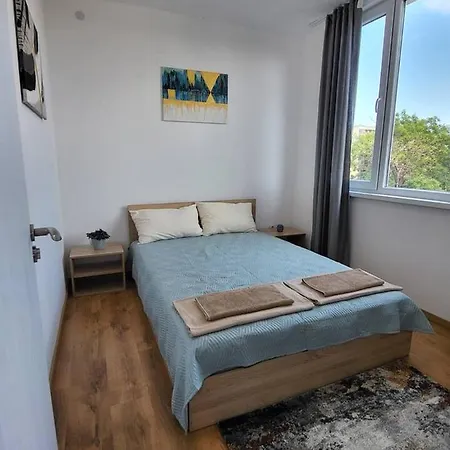 Apartman Sisi Art Várna